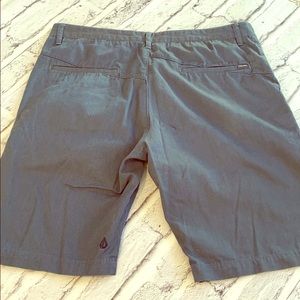 Men’s Volcom shorts
